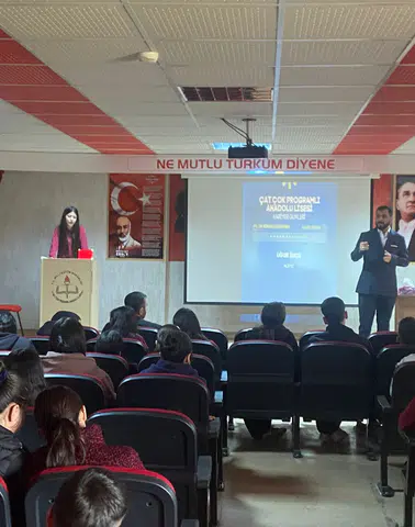 Çat’ta Kariyer Günleri Kapsamında Anlamlı Buluşma