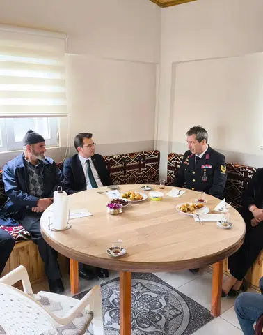 Narman’da Şehit Aileleri ve Gazilere Bayram Ziyareti