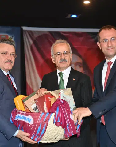 Başkan Genç’ten Gençlere Mesaj: Bu Güzel Topraklara İlelebet Sahip Çıkacağız
