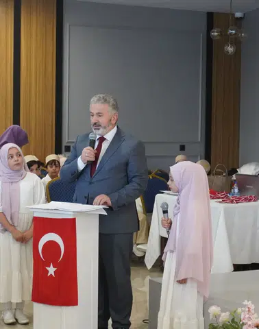 Miniklerin Kur’an Kursu Gösterisi Duygu Dolu Anlara Sahne Oldu