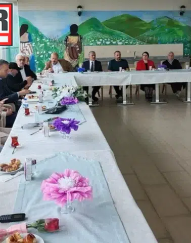Trabzon Valisi Tahir Şahin’den Köşk Huzurevi Sakinlerine Bayram Ziyareti