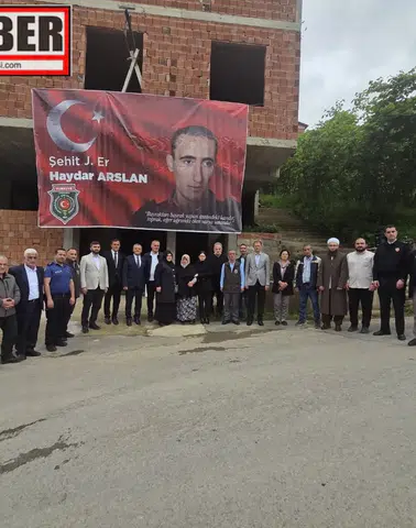 Arsin’de Şehit Haydar Arslan Kabri Başında Dualarla Anıldı