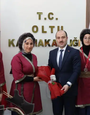 Oltu’dan Spor Başarıları: Okçulukta İl Birinciliği, Curlingde İkincilik