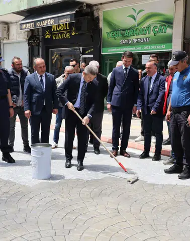 Vali Ergün, Arhavi’de Devam Eden Çalışmaları Yerinde İnceledi