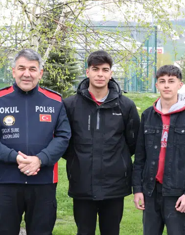 Erzurum Emniyeti’nden Okul Polisi uygulamasına yakın takip
