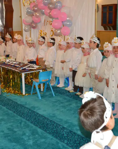 İspir'de 4-6 Yaş Kur’an Kursu Öğrencilerine Taç Giydirme Programı Düzenlendi