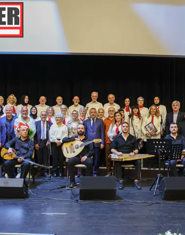 Rize’de Kültür ve Müzik Dolu Gece: Rize Lisesi Mezunları Konserde Buluştu