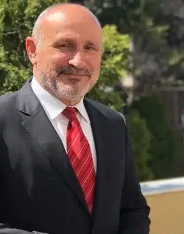 Zeki Mayi: "Rize'de Siyaset, Hâlâ Kasaba Kültürünün İzlerini Taşıyor"