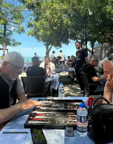 Trabzon'da 2. Açık Hava Tavla Turnuvası Başlıyor: 256 Yarışmacı Şampiyonluk İçin Zar Atacak