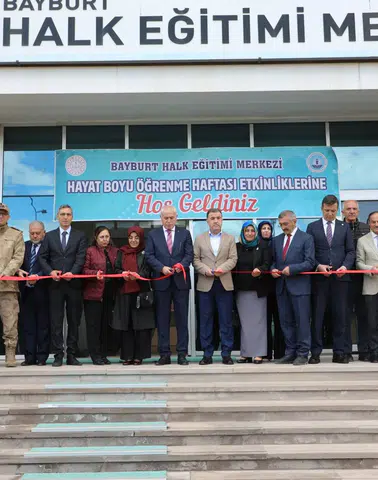 Hayat Boyu Öğrenme Haftası Sergisi Bayburt’ta Yoğun İlgi Gördü