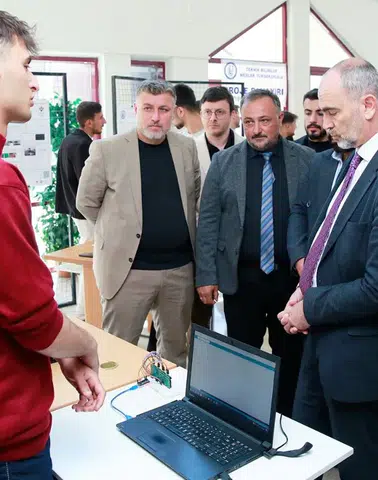 Bayburt Üniversitesinde Proje Panayırı Düzenlendi