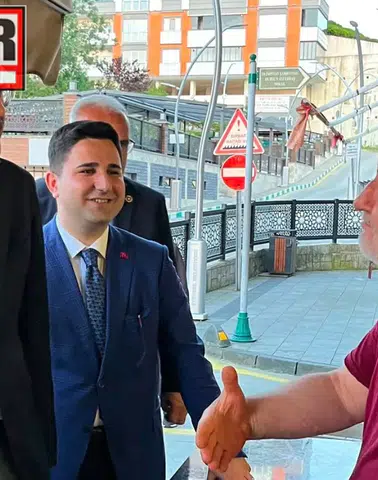 Bakan Yardımcısı Ali Çelik’ten İyidere Ziyareti: Vatandaşlarla Bir Araya Geldi