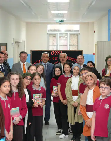 Rize’de Okuyan ve Keşfeden Umutlar Projesi Yıl Sonu Etkinliğiyle Taçlandı