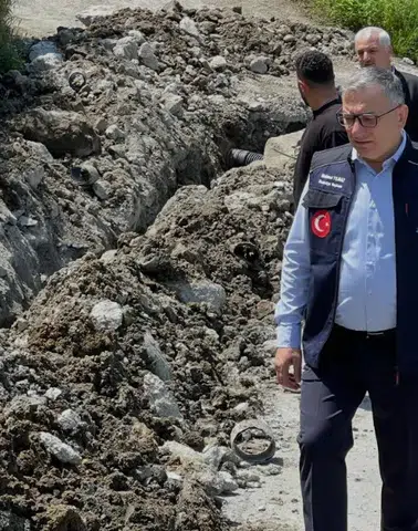 Kalkandere Belediye Başkanı Mehmet Yılmaz Devam Eden Çalışmaları Yerinde İnceledi