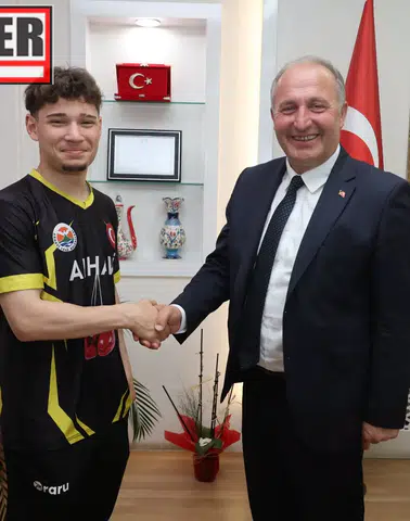 Arhavili Boksör Yusuf Arda Küçükay, Türkiye Olimpiyat Hazırlık Merkezi’ne Kabul Edildi