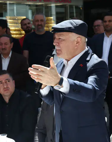 Başkan Sekmen Taşmağazalar Esnafıyla Buluştu