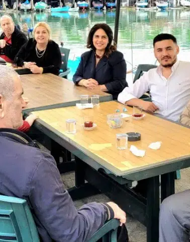 Huzurevi Sakinleri Faroz Sahili’nde Keyifli Bir Gün Geçirdi