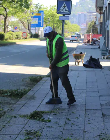 Hopa’da Belediye Çalışmaları Aralıksız Sürüyor