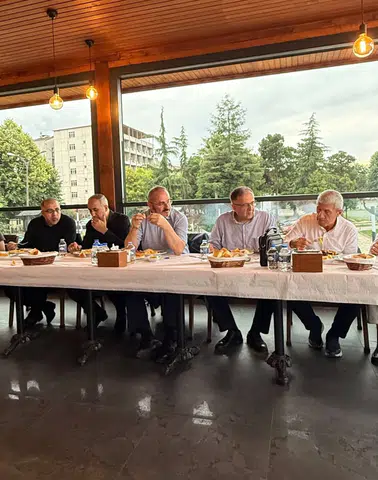 Ardeşen Müftülüğü'nde Şube Müdürü Savaş Yaylalı'ya Duygusal Veda