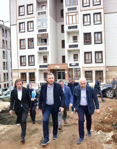 Trabzon Valisi, Vakfıkebir'deki 150 Konutluk TOKİ Projesini Yerinde İnceledi