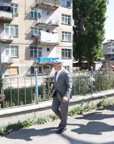 Başkan Sekmen, Karayolları Belediye Evleri ve Yoncalık Kentsel Dönüşüm Alanı'nda İncelemelerde Bulundu