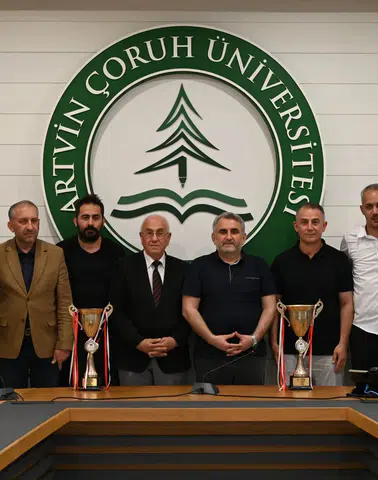 AÇÜ Halk Oyunları Topluluğu'ndan Büyük Başarı: Rektör Aydın'dan Teşekkür Belgesi