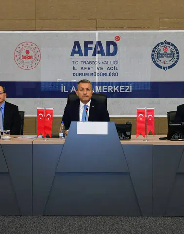 Trabzon'da İl Koordinasyon Toplantısı Yapıldı: Turizm ve Yatırımlar Masaya Yatırıldı