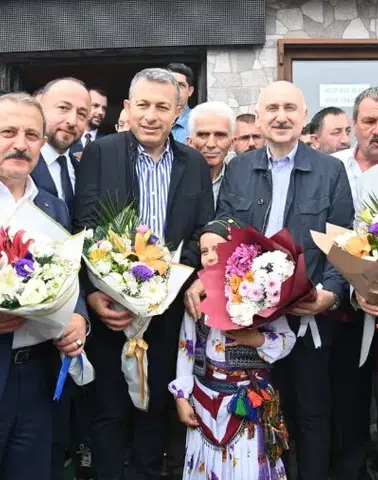 Karadağ Yaylası'nda Yol Sevinci: Başkan Genç, Verdiğimiz Sözleri Yerine Getirdik