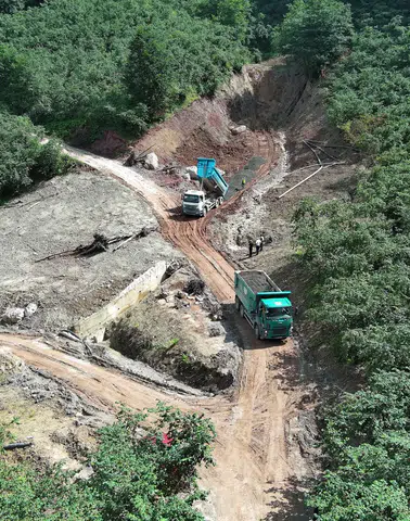 Trabzon'da Heyelan Sonrası Rüsubat Temizliği Sürüyor