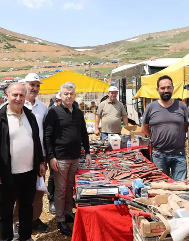 Salikvan Yaylası Festivali Coşkusu: Artvin, Rize ve Yusufeli Aynı Yaylada Buluştu