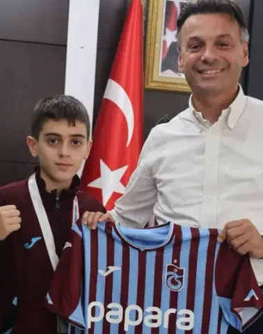 Türkiye Birincisi Muhammet Saki Sünger’e Maçka Belediyesi’nden Tebrik
