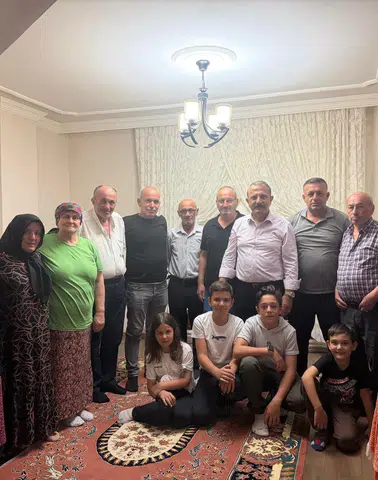 Başkan Fuat Koçal Güneysu Mahallesi’nde Vatandaşlarla Buluştu