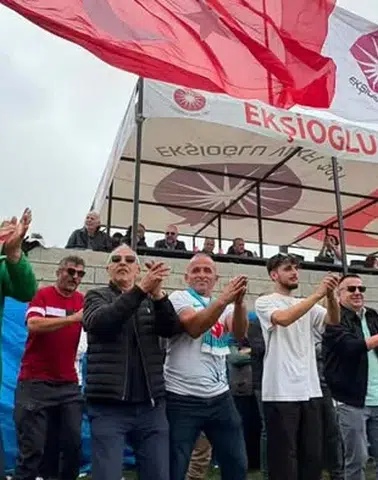 Ovit Yaylası’nda Büyük Coşku! Binlerce Kişi Horona Durdu, Karadeniz Türküleri Dağlarda Yankılandı