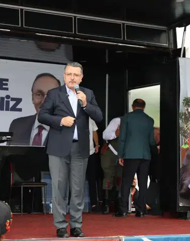Başkan Genç, Honefter Yayla Şenliği’nde Vatandaşlarla Buluştu