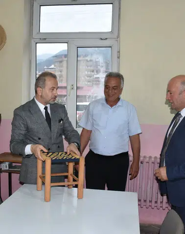 Borçka Halk Eğitimi Merkezinde Çalışmalar Yerinde Değerlendirildi