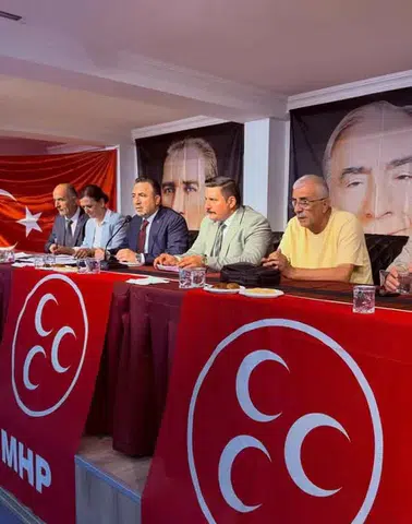 MHP Fındıklı’da Kongre Heyecanı: Erdinç Osmanoğlu İlçe Başkanı Seçildi