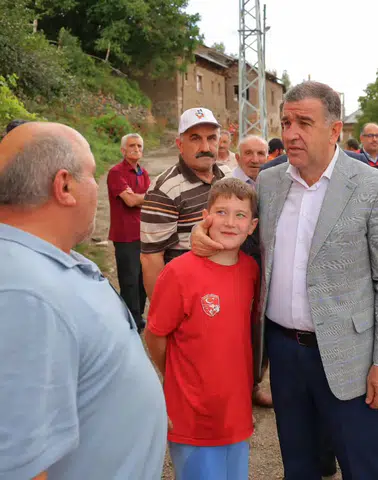 Vali Eldivan Yangından Etkilenen Yazyurdu Köyü Sakinleriyle Buluştu