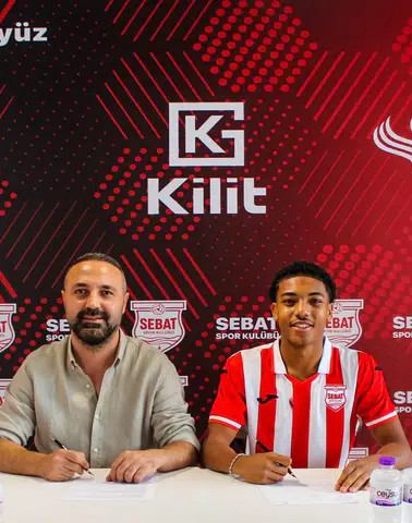 Sebat Spor, Milli Futbolcu Thierry Karadeniz'i Kiraladı