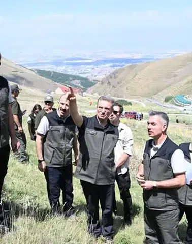 Erzurum’da Yeşil Dönüşüm: 199 Bin Fidan Toprakla Buluştu, Palandöken’e Yeni Ağaçlandırma