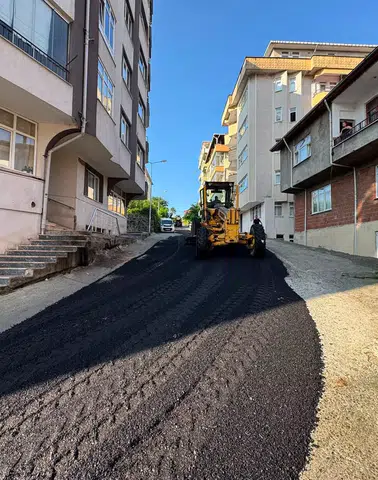 Hopa’nın Dört Bir Yanında Belediye Çalışmaları Sürüyor