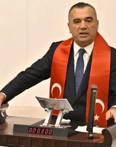 İYİ Parti Trabzon Milletvekili Yavuz Aydın’dan oylama öncesi tarihî çağrı