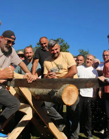 Deremezra Kombala Festivali’nde Gelenek ve Dayanışma Buluştu