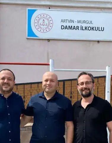 Artvin Ticaret Borsası’ndan Öğrencilere Kırtasiye Desteği