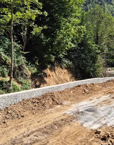 İkizdere’de Taşkın Kontrol Çalışmaları Sürüyor