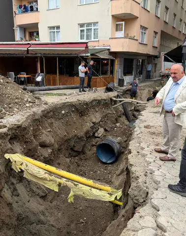 Yenipazar Mahallesi’nde altyapı çalışmaları hız kesmeden sürüyor