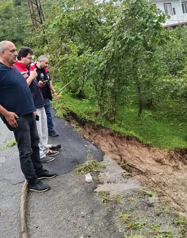Yomra’da Yağıştan Zarar Gören Fındık Bahçelerinde Hasar Tespiti