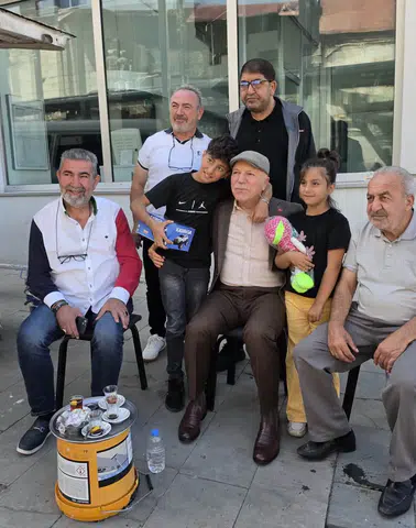 Başkan Sekmen Kavaflar Çarşısı’nda Esnaf ve Vatandaşlarla Buluştu