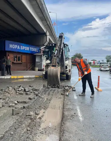 Hopa’da Saha Çalışmaları Kentin Farklı Noktalarında Sürüyor