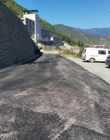 Artvin Yeni Mahalle’de Asfalt Çalışmaları Tamamlandı