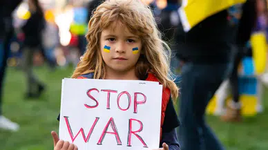 Rusya ile savaş halinde olan Ukrayna'da, öğrencilerin can güvenliğini sağlayabilmek için yer altı okulları inşa ediliyor